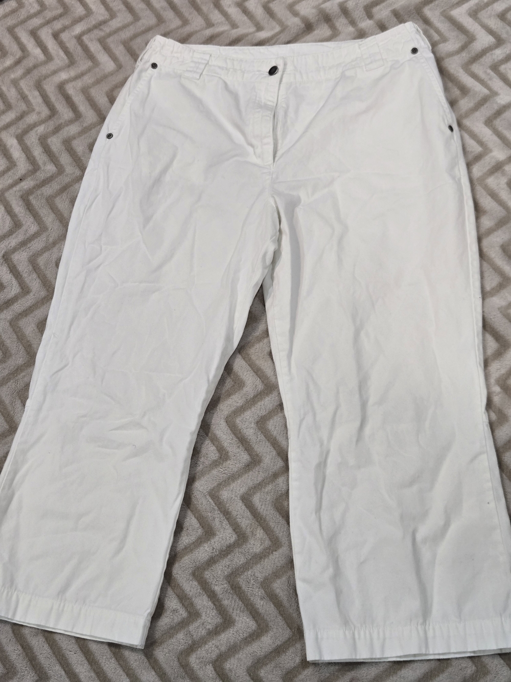 Woolrich 100% Cotton White Women’s Straight-Leg Capri Pants